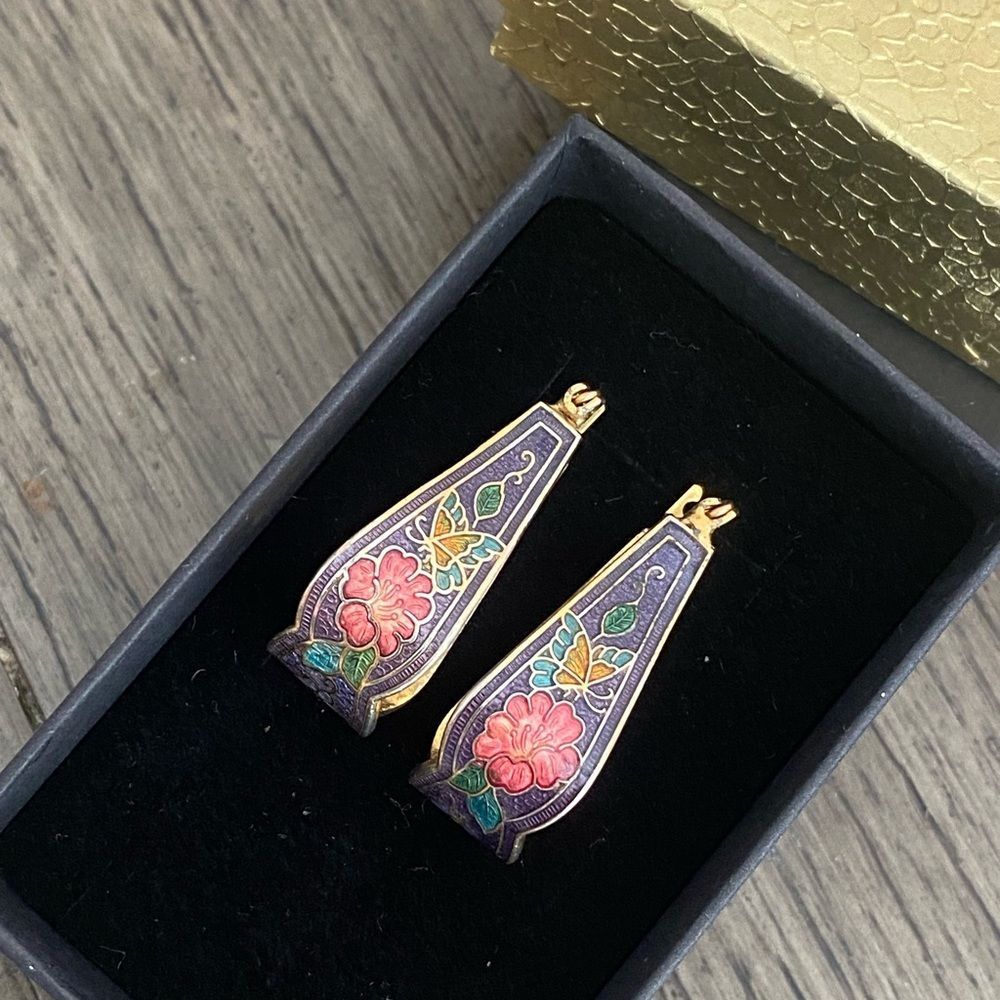 Vintage Gold Tone painted Hoop Earrings.